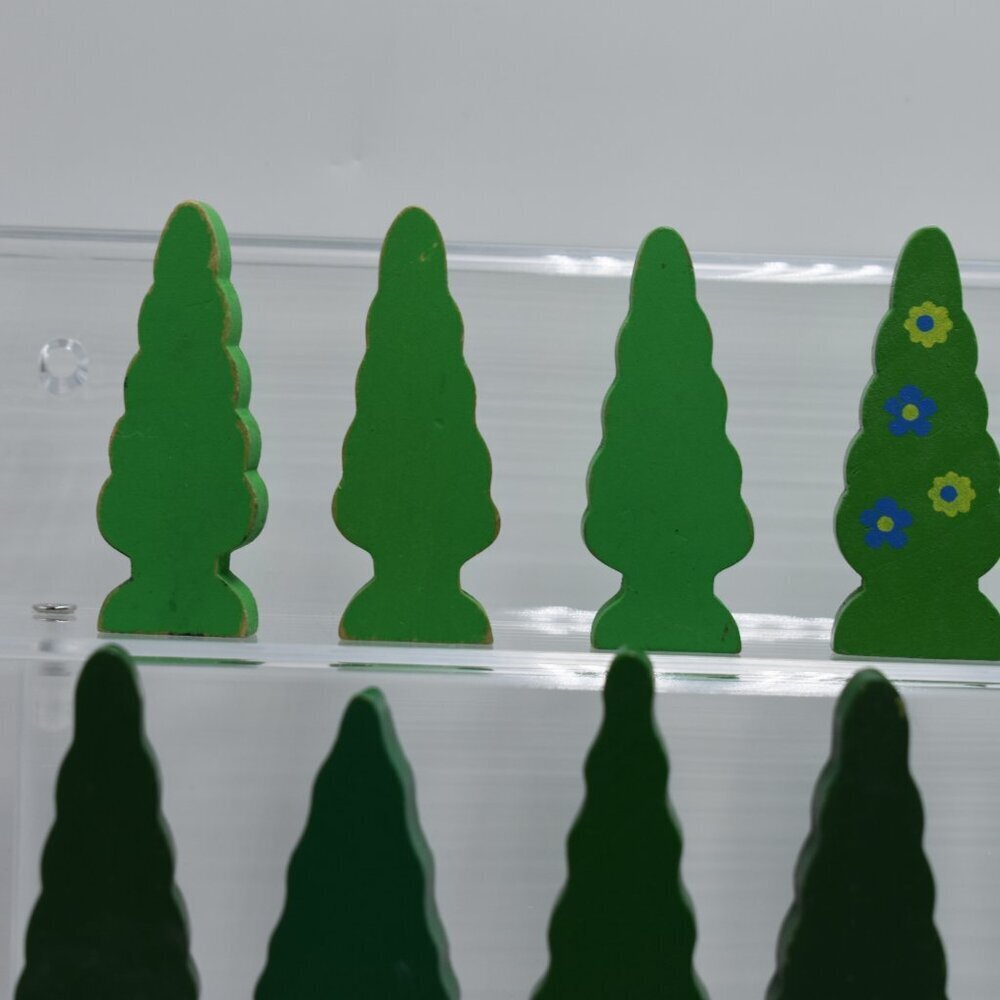 Lot of 25 Wooden Pine Trees and Spiral Trees 2" Evergreen for Train Playset - Picture 4 of 9